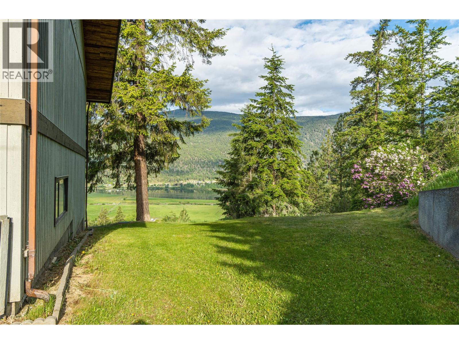 8548 Yellowhead Highway, Kamloops, British Columbia  V0E 1Z2 - Photo 51 - 10374394