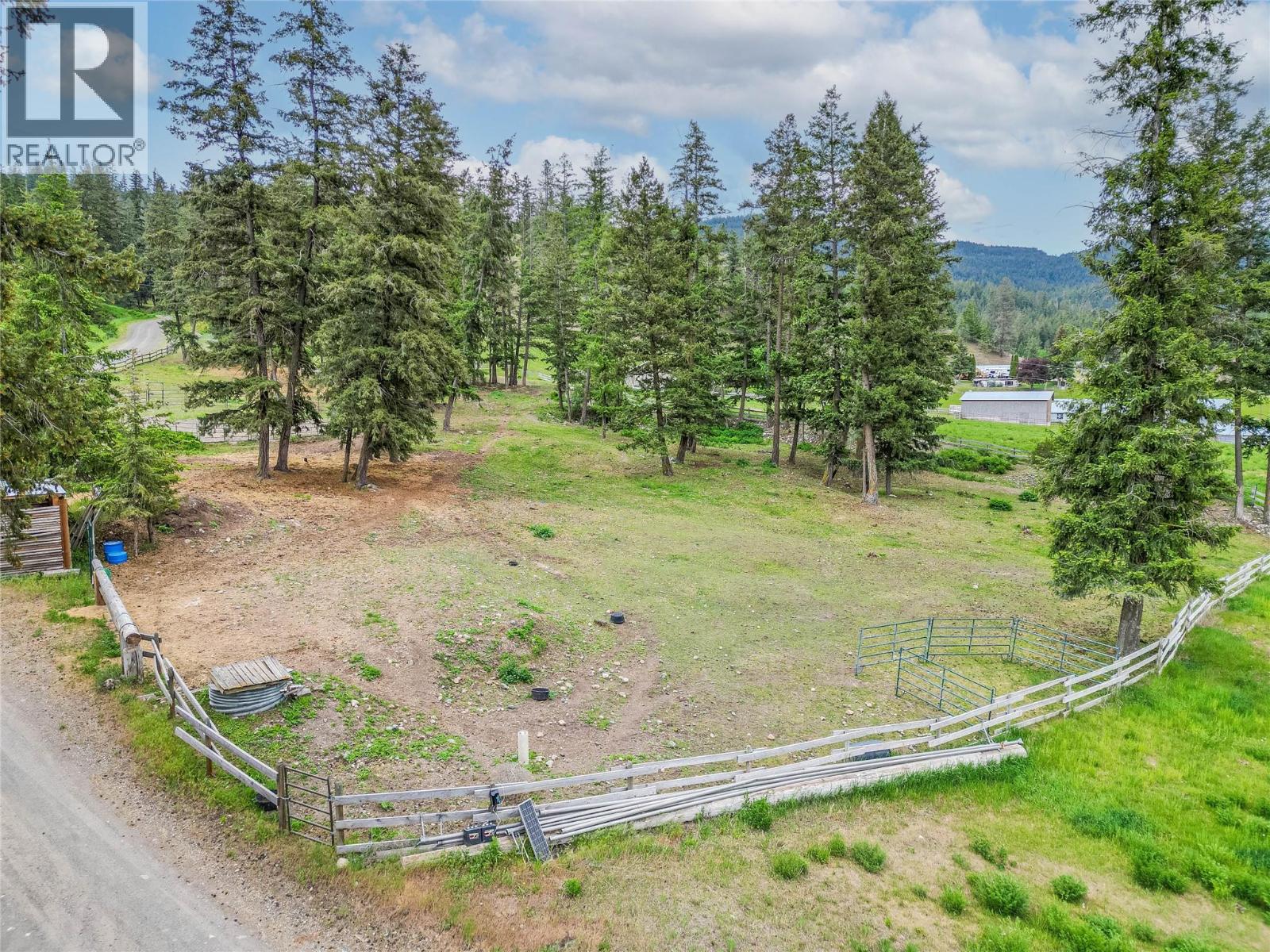 8548 Yellowhead Highway, Kamloops, British Columbia  V0E 1Z2 - Photo 78 - 10374394