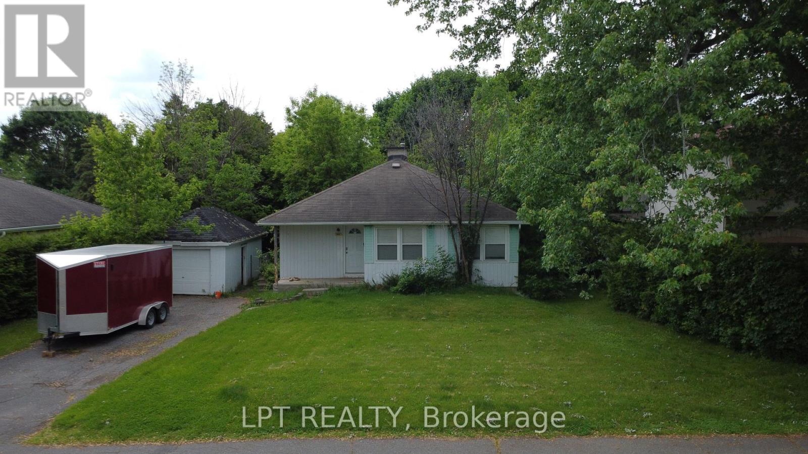 868 MOUNTAINVIEW AVENUE, Ottawa, Ontario