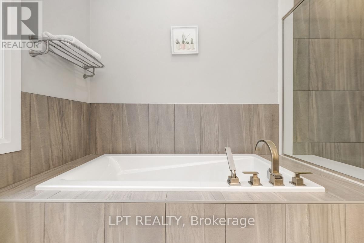 122 Spindrift Circle, Ottawa, Ontario K4M 0G4 - Photo 33 - X12684094