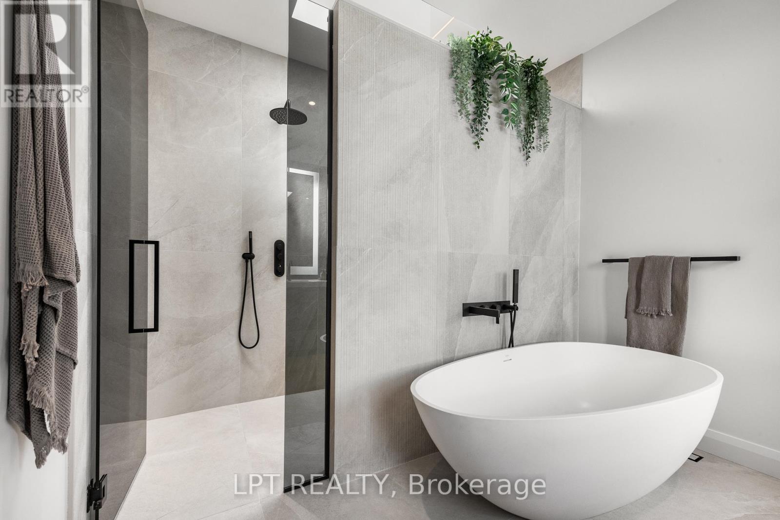 322 Perrier Avenue, Ottawa, Ontario  K1L 5C7 - Photo 28 - X12590958