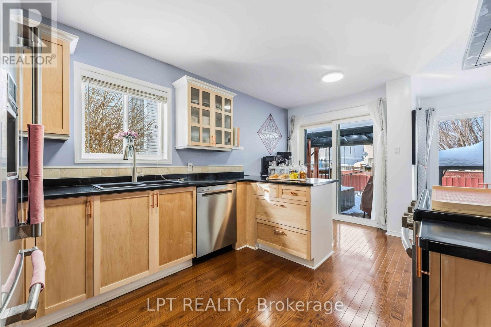 1549 Senateurs Way, Ottawa, Ontario  K4A 4A2 - Photo 9 - X12729242