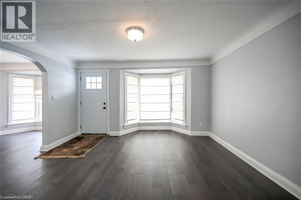 5 York Street, Dundas, Ontario  L9H 1L3 - Photo 3 - 40801809