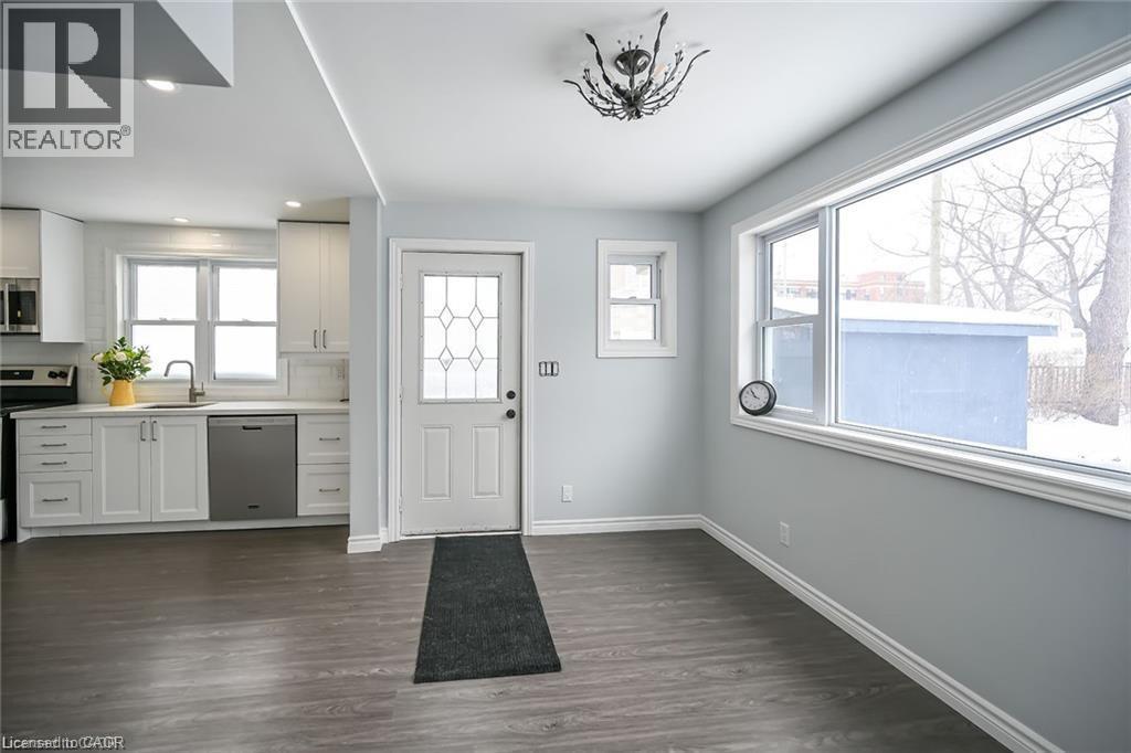 5 York Street, Dundas, Ontario  L9H 1L3 - Photo 4 - 40801809