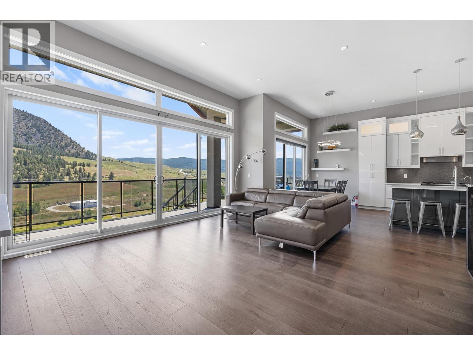 1122 Stockley Street, Kelowna, British Columbia  V1P 1R6 - Photo 4 - 10374402