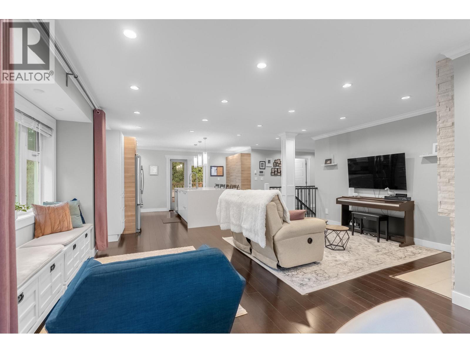 937 Thermal Drive, Coquitlam, British Columbia  V3J 6R9 - Photo 7 - R3084227