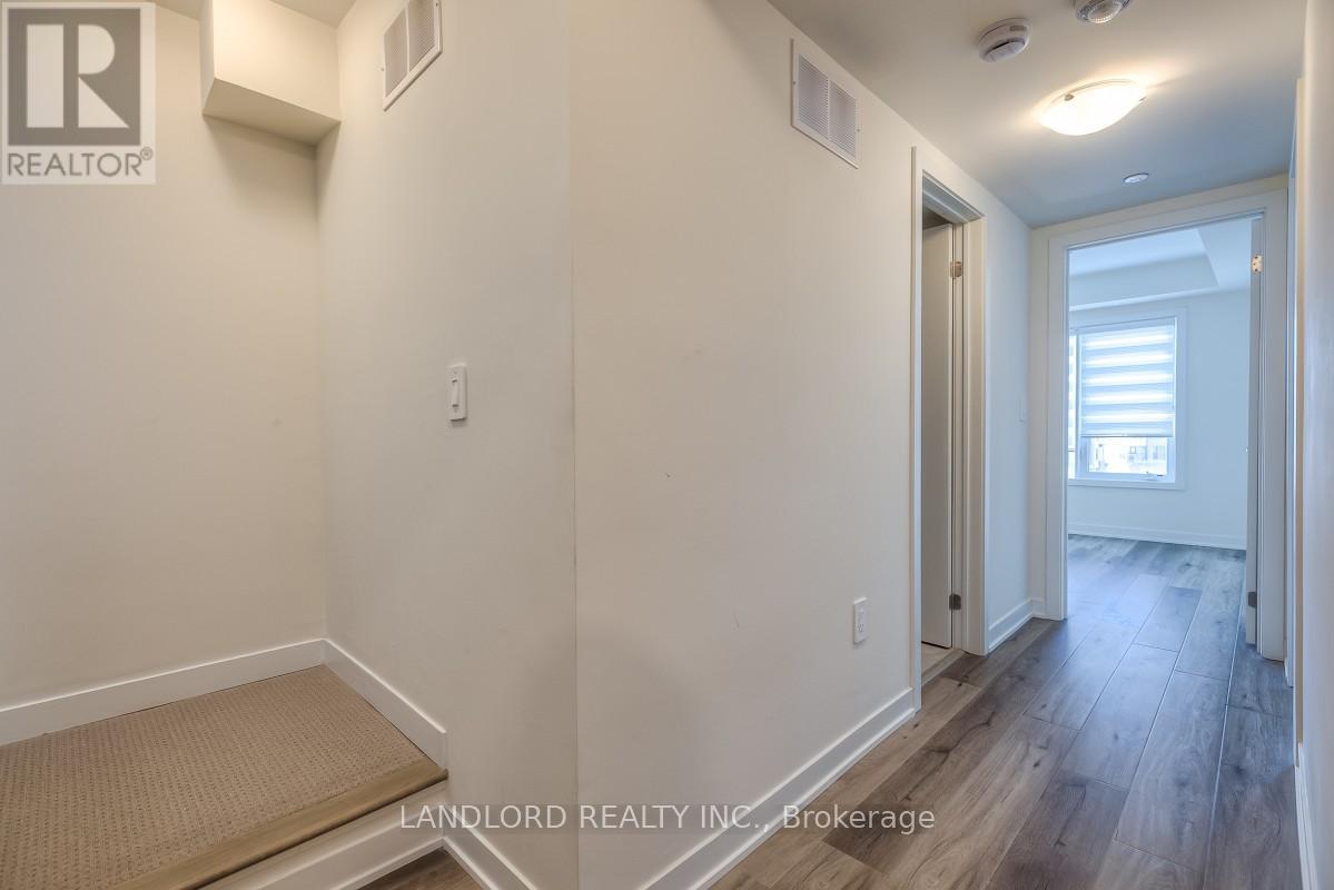 323 - 1695 Dersan Street, Pickering, Ontario  L1X 0S9 - Photo 13 - E12743414