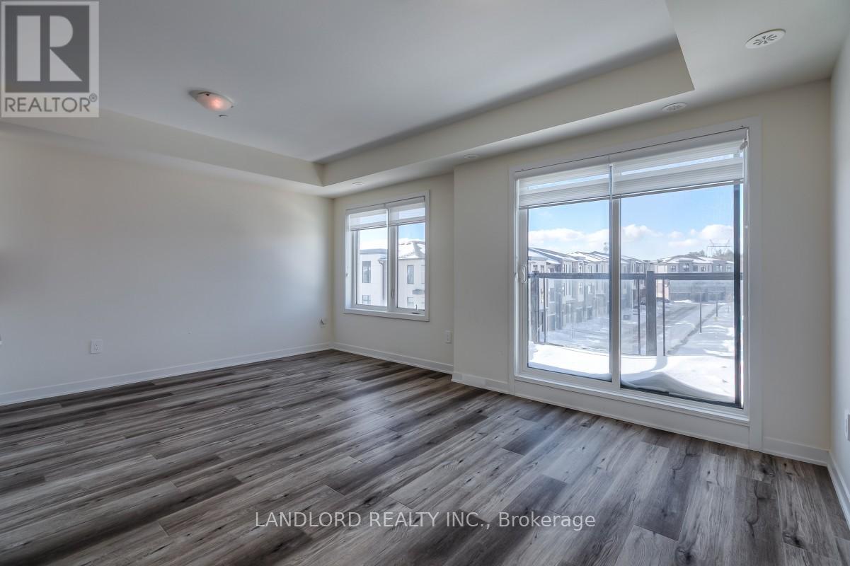 323 - 1695 Dersan Street, Pickering, Ontario  L1X 0S9 - Photo 3 - E12743414