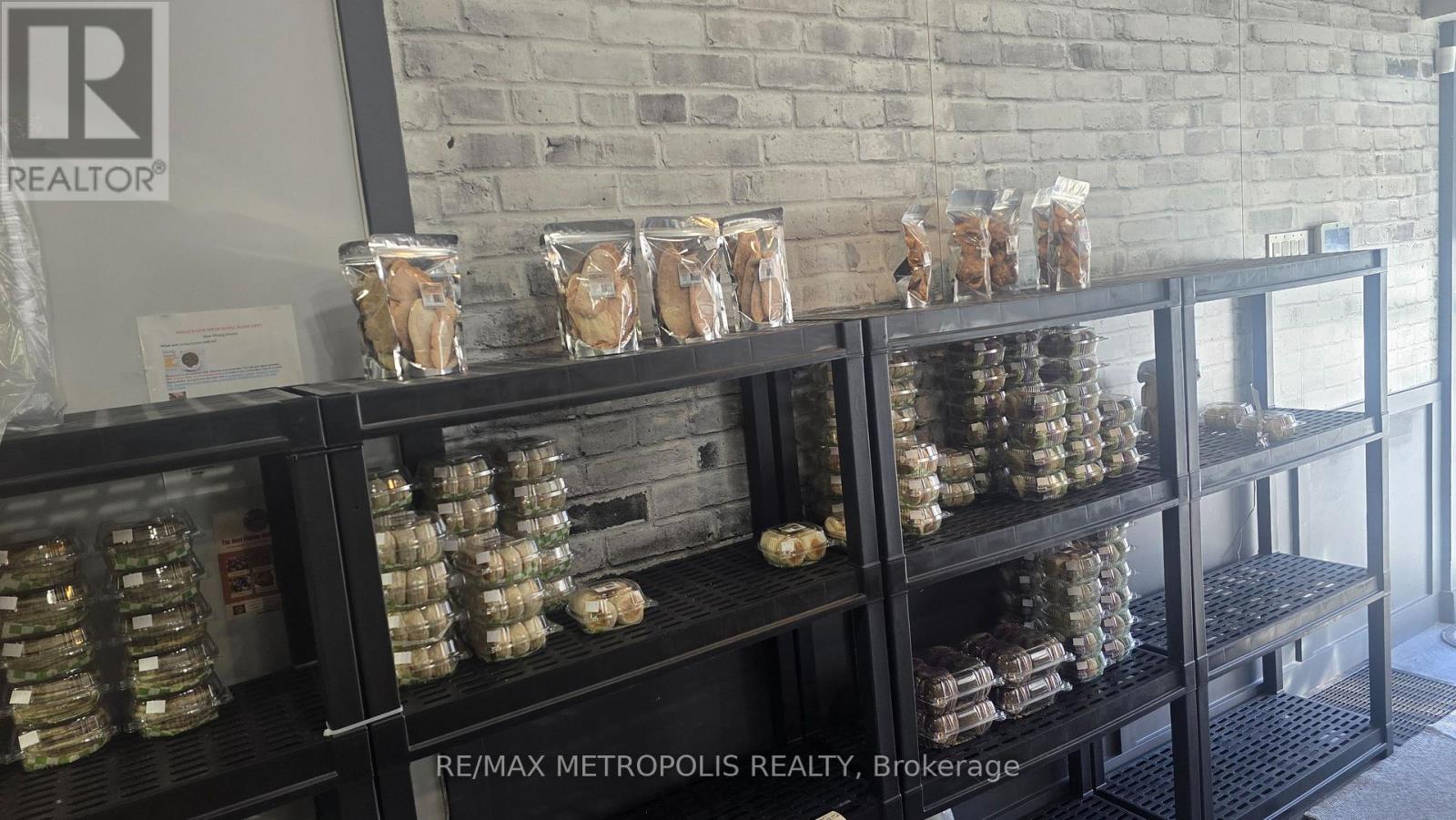 153 MORNINGSIDE AVENUE, Toronto, Ontario