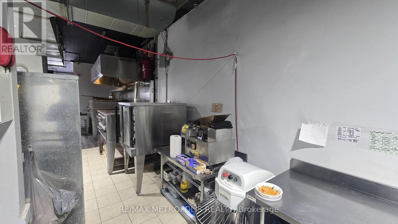 153 Morningside Avenue, Toronto, Ontario  M1E 3C8 - Photo 12 - E12743424