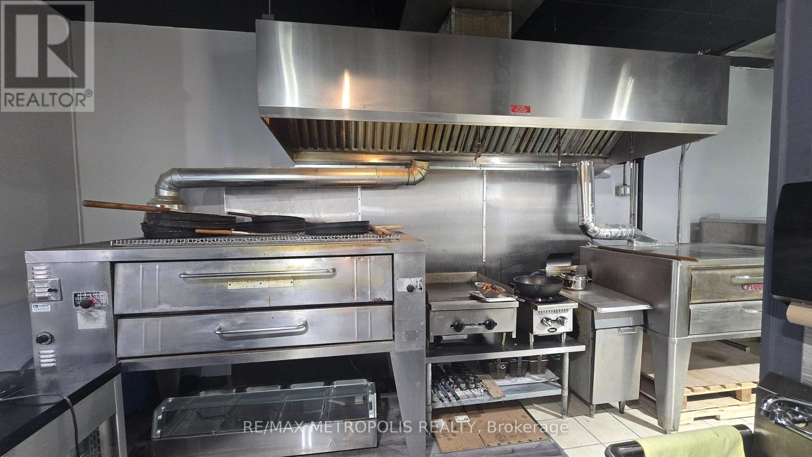 153 Morningside Avenue, Toronto, Ontario  M1E 3C8 - Photo 7 - E12743424