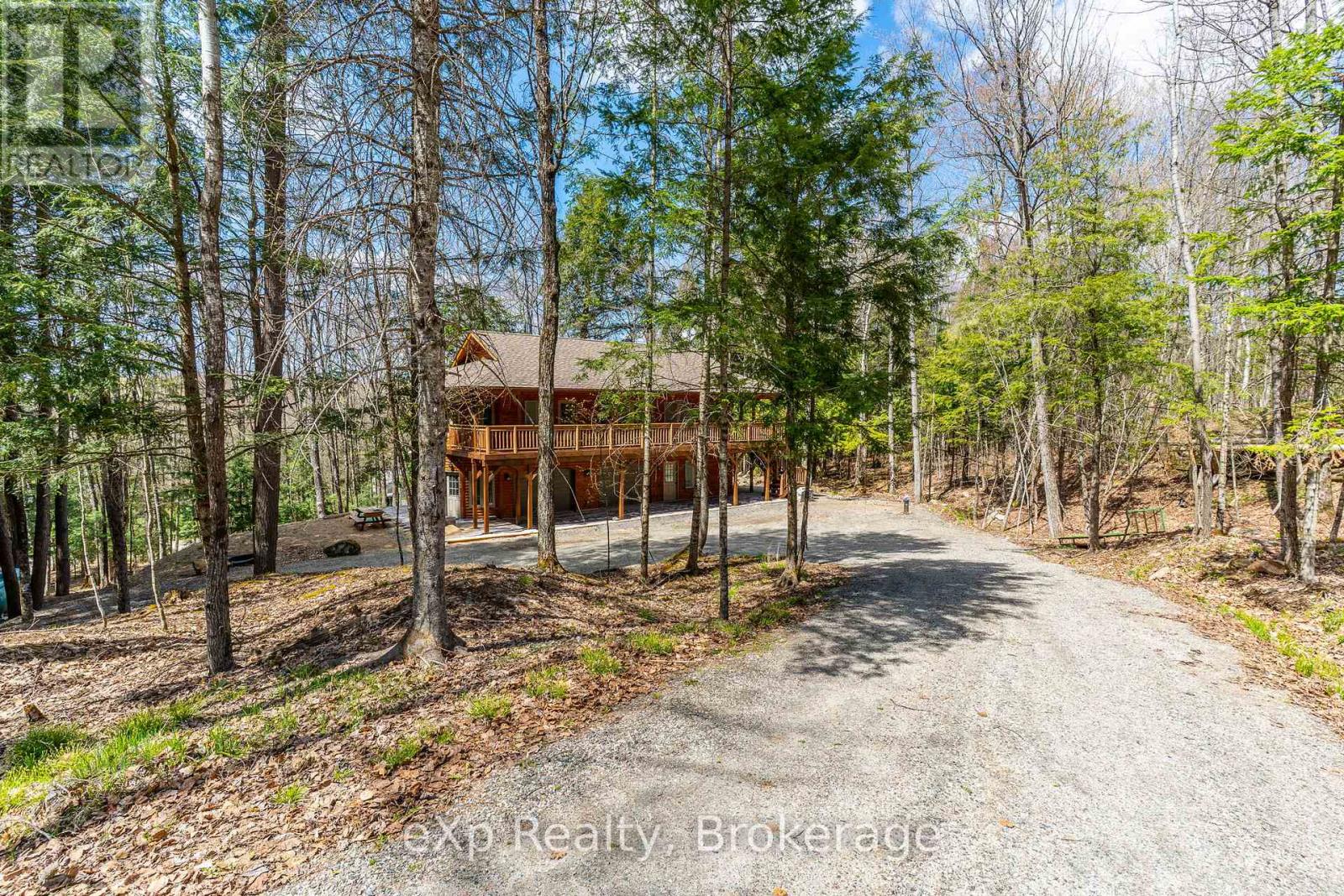 35 Keefer Street, Dysart Et Al, Ontario  K0M 1S0 - Photo 1 - X12458045