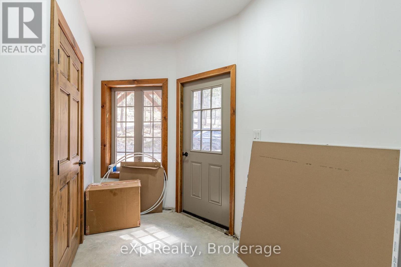 35 Keefer Street, Dysart Et Al, Ontario  K0M 1S0 - Photo 33 - X12458045