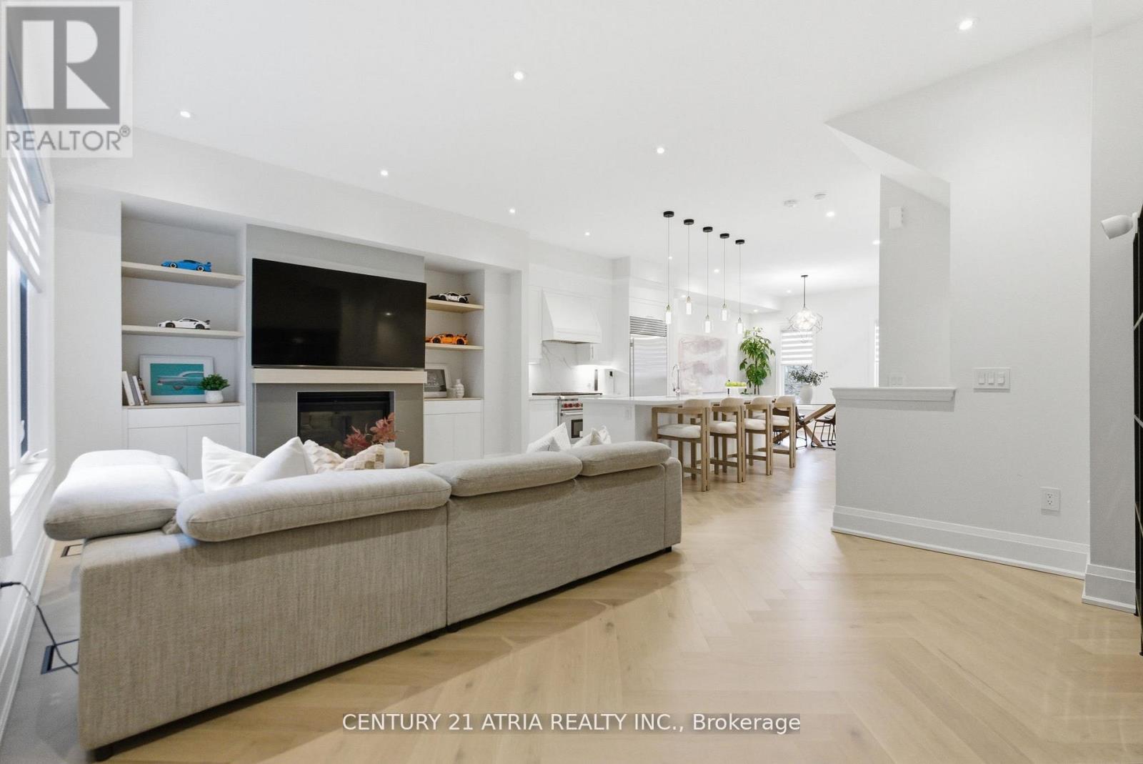 9404 Bayview Avenue, Richmond Hill, Ontario  L4C 4Z2 - Photo 10 - N12743442