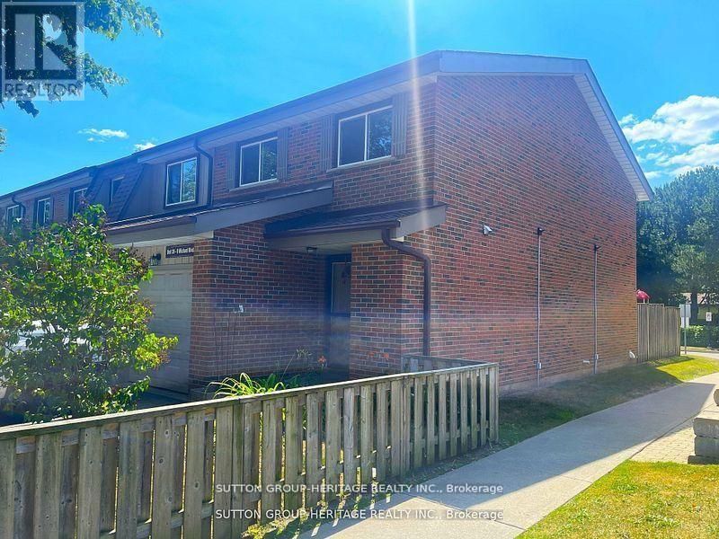 39 - 9 MICHAEL BOULEVARD, Whitby, Ontario