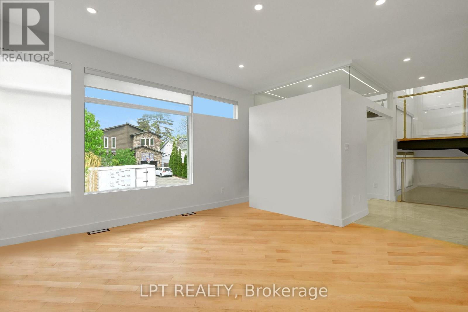 298 Crestview Road, Ottawa, Ontario K1H 5G6 - Photo 12 - X12612598