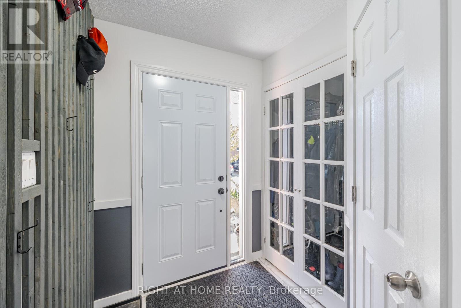 16 - 100 Century Drive, Orangeville, Ontario  L9W 4L2 - Photo 3 - W12743444