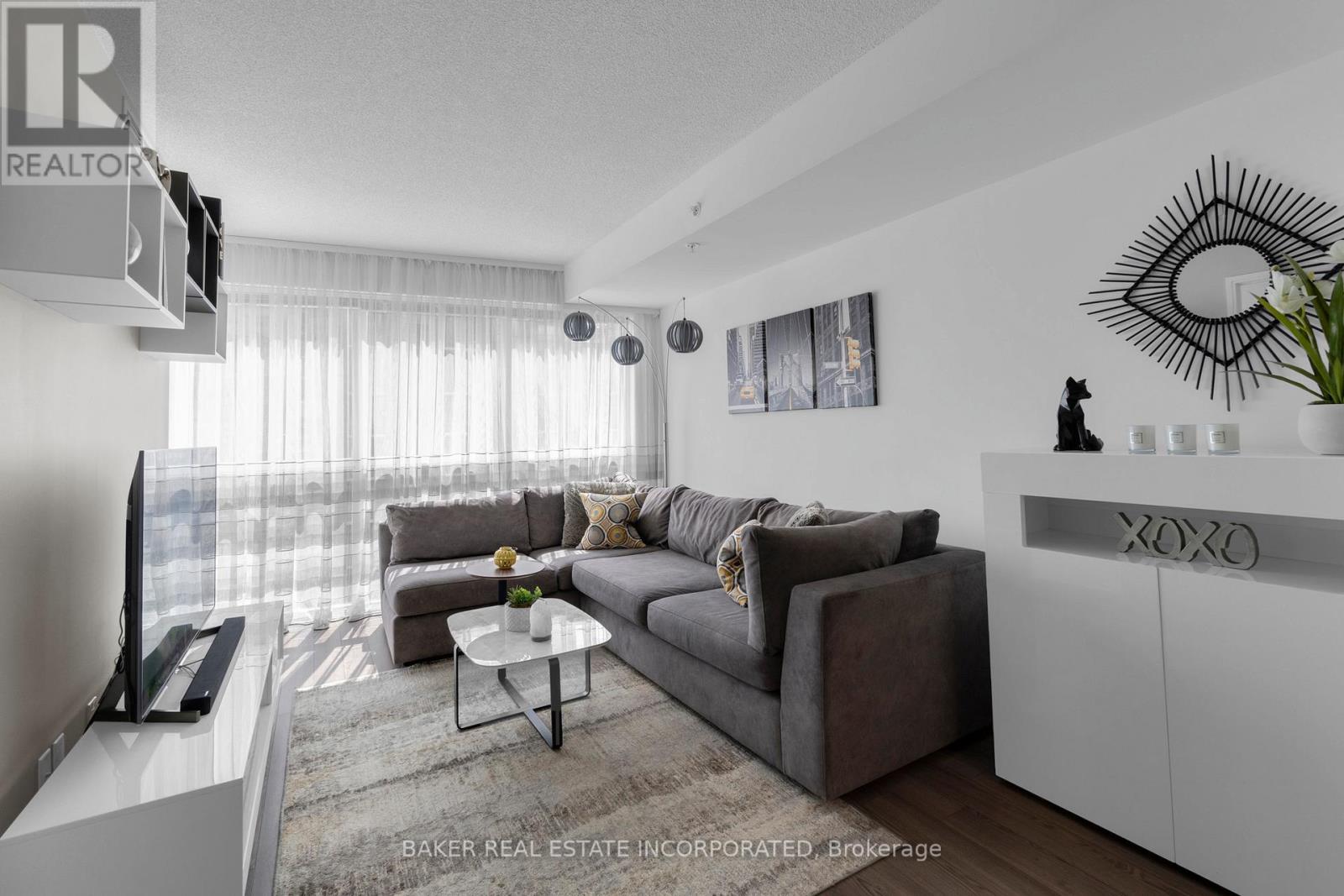 701 - 20 Thomas Riley Road W, Toronto, Ontario  M9B 0C3 - Photo 6 - W12743458