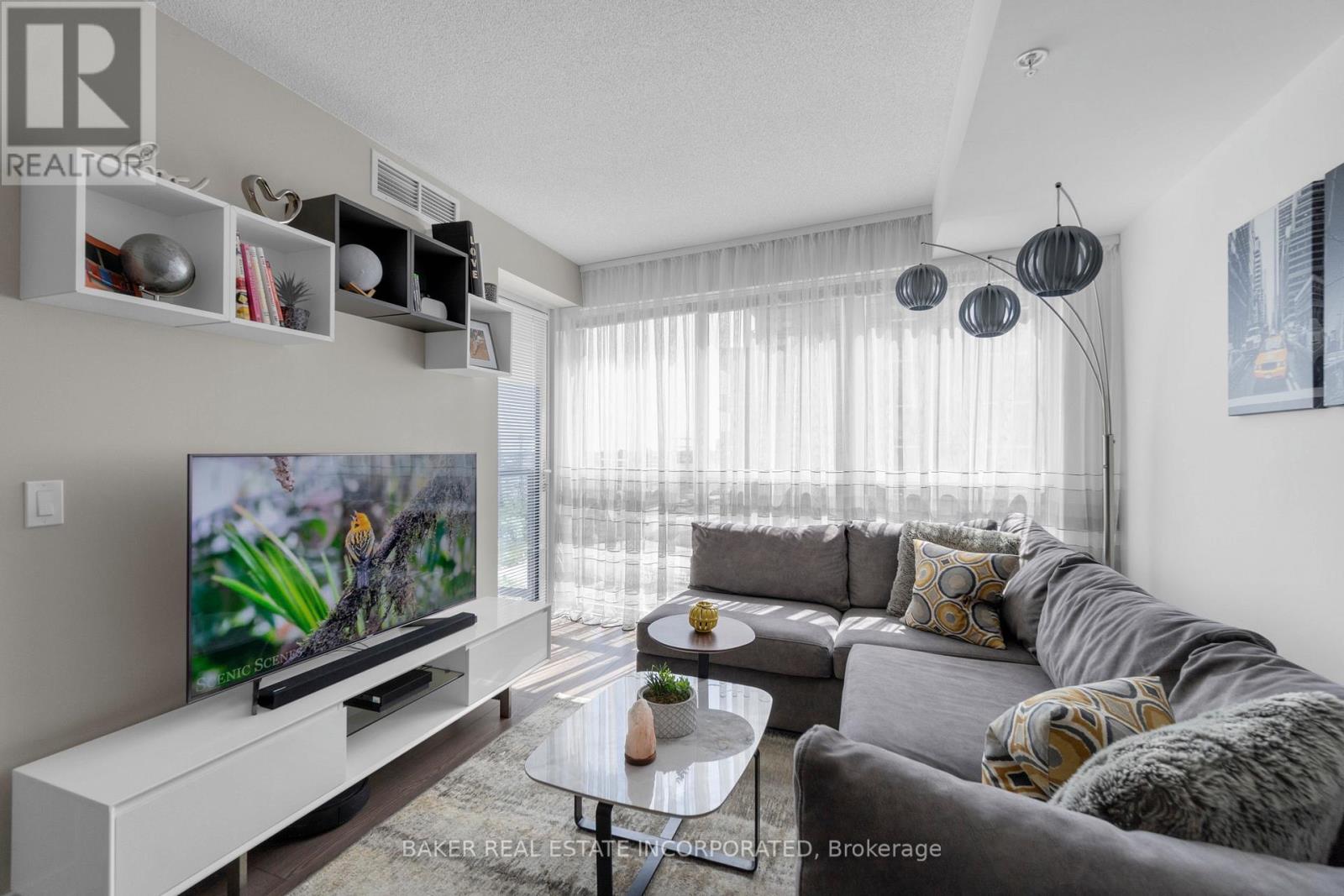 701 - 20 Thomas Riley Road W, Toronto, Ontario  M9B 0C3 - Photo 7 - W12743458