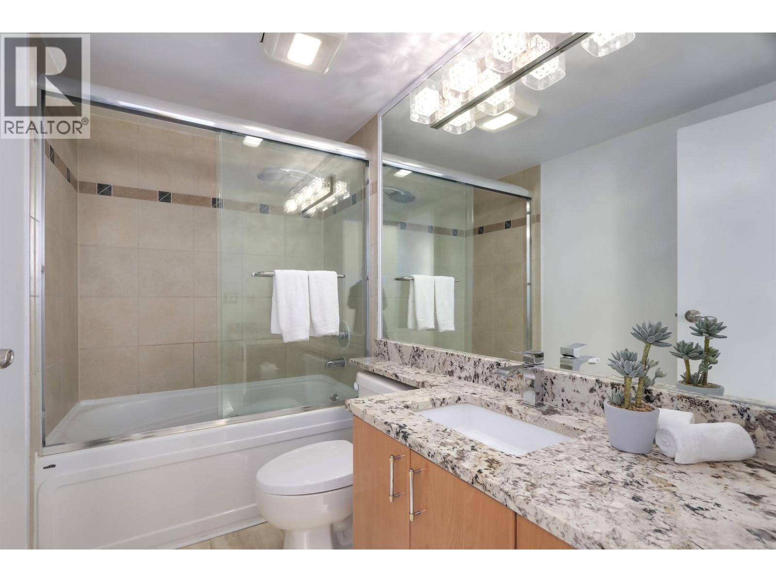 1807 1077 Marinaside Crescent, Vancouver, British Columbia  V6Z 2Z5 - Photo 19 - R3084742