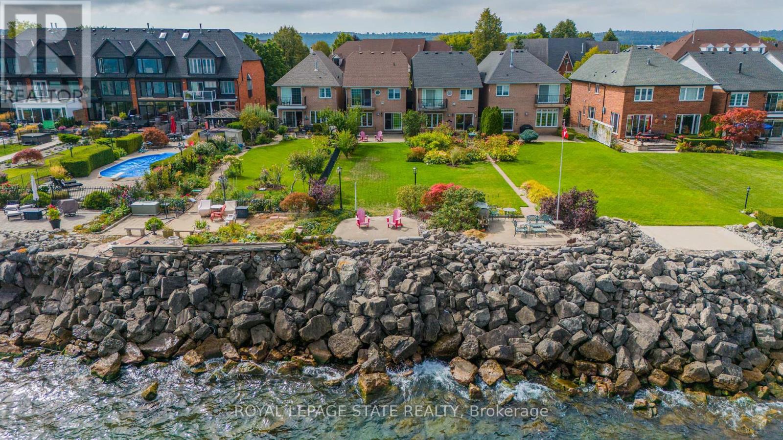 55 EDGEWATER DRIVE, Hamilton, Ontario