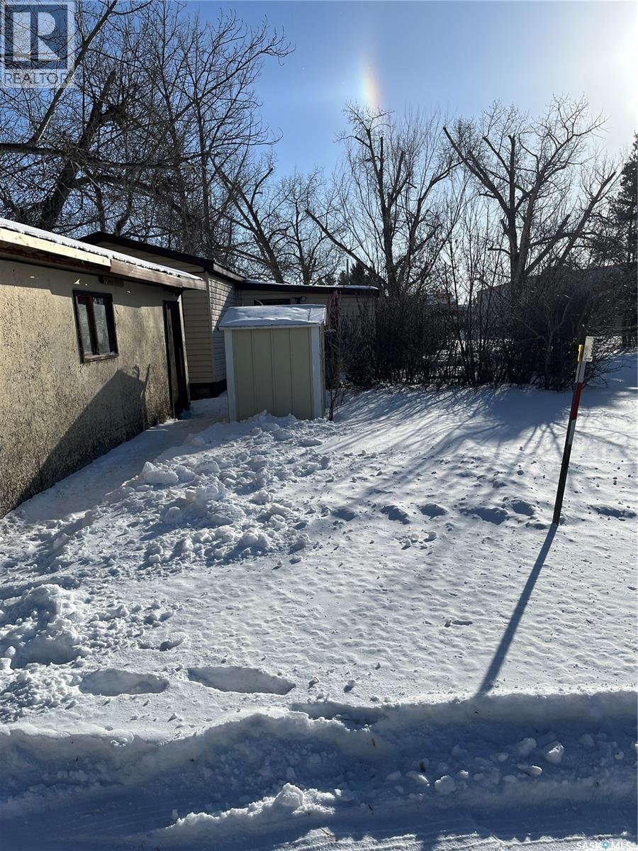 210 Main Street, Francis, Saskatchewan  S0G 1V0 - Photo 17 - SK027701
