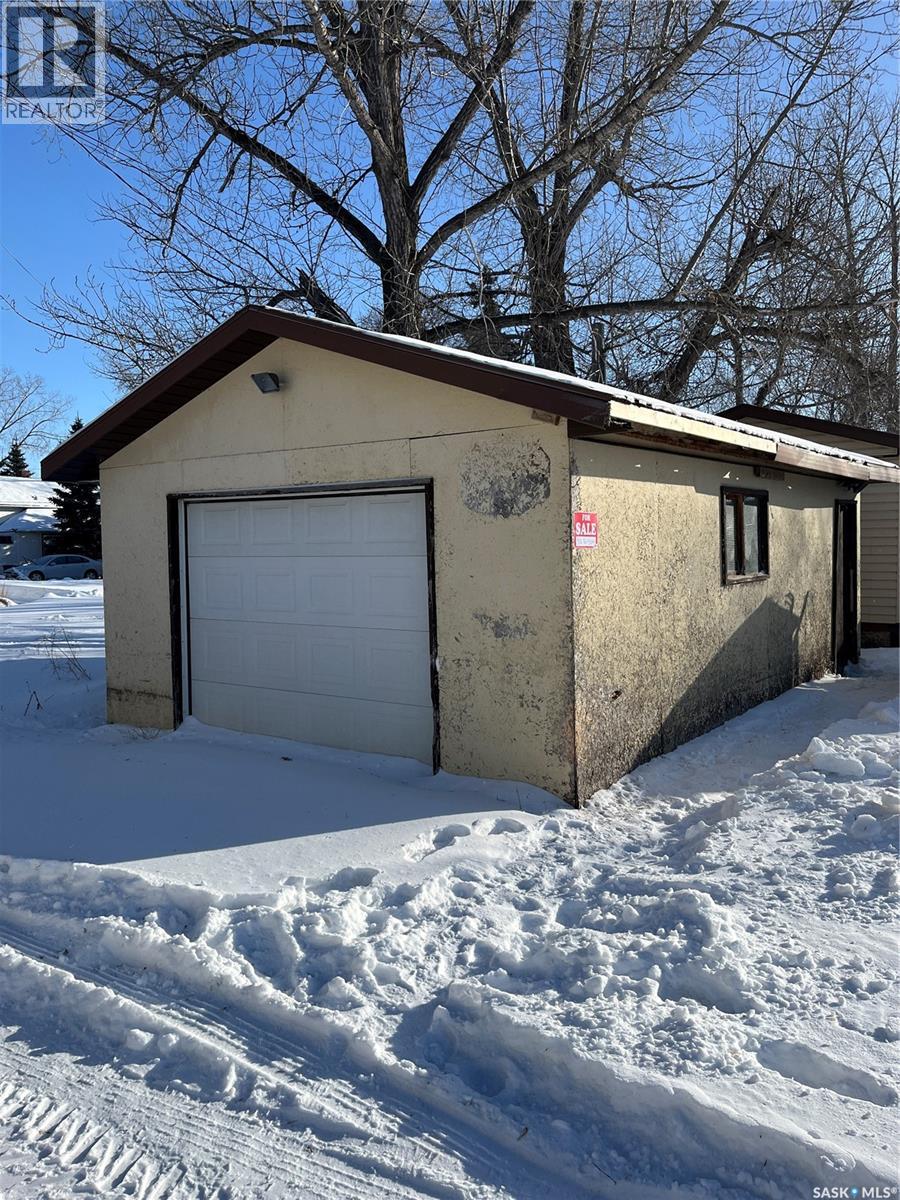 210 Main Street, Francis, Saskatchewan  S0G 1V0 - Photo 18 - SK027701