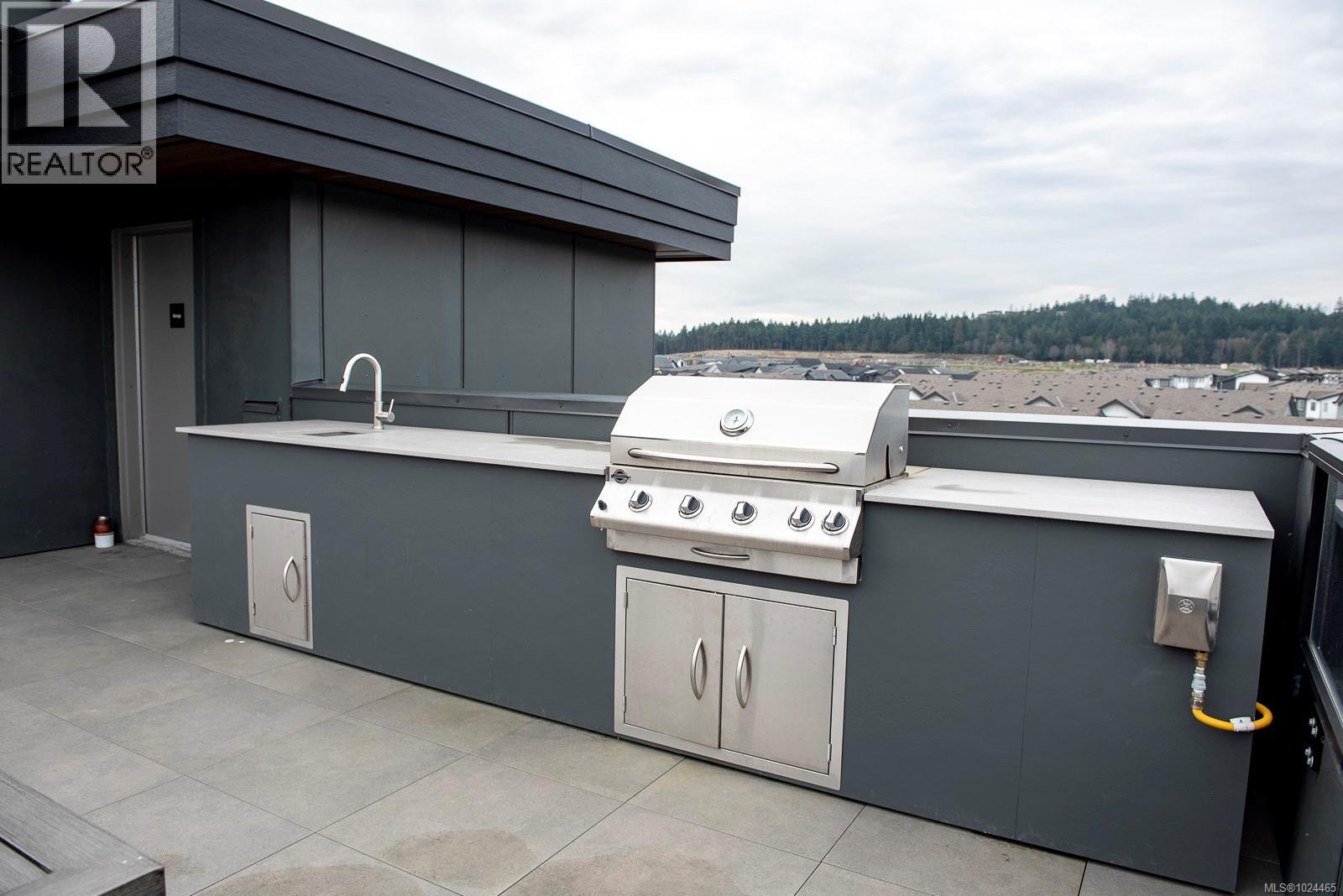 300 3564a Ryder Hesjedal Way, Colwood, British Columbia V9C 0V3 - Photo 39 - 1024465