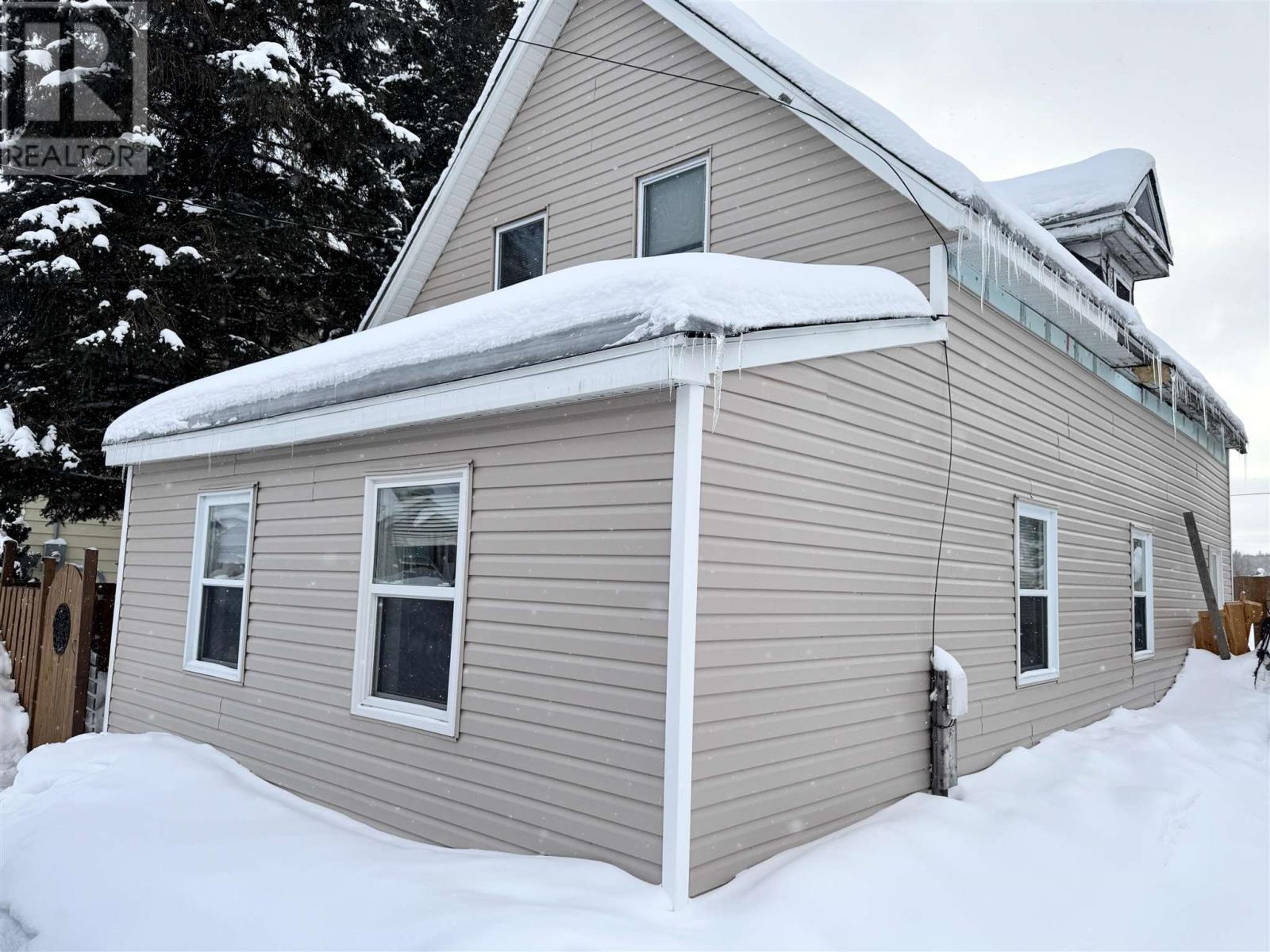 73 Lansdowne St S, Chapleau, Ontario  P0M 1K0 - Photo 2 - SM260190