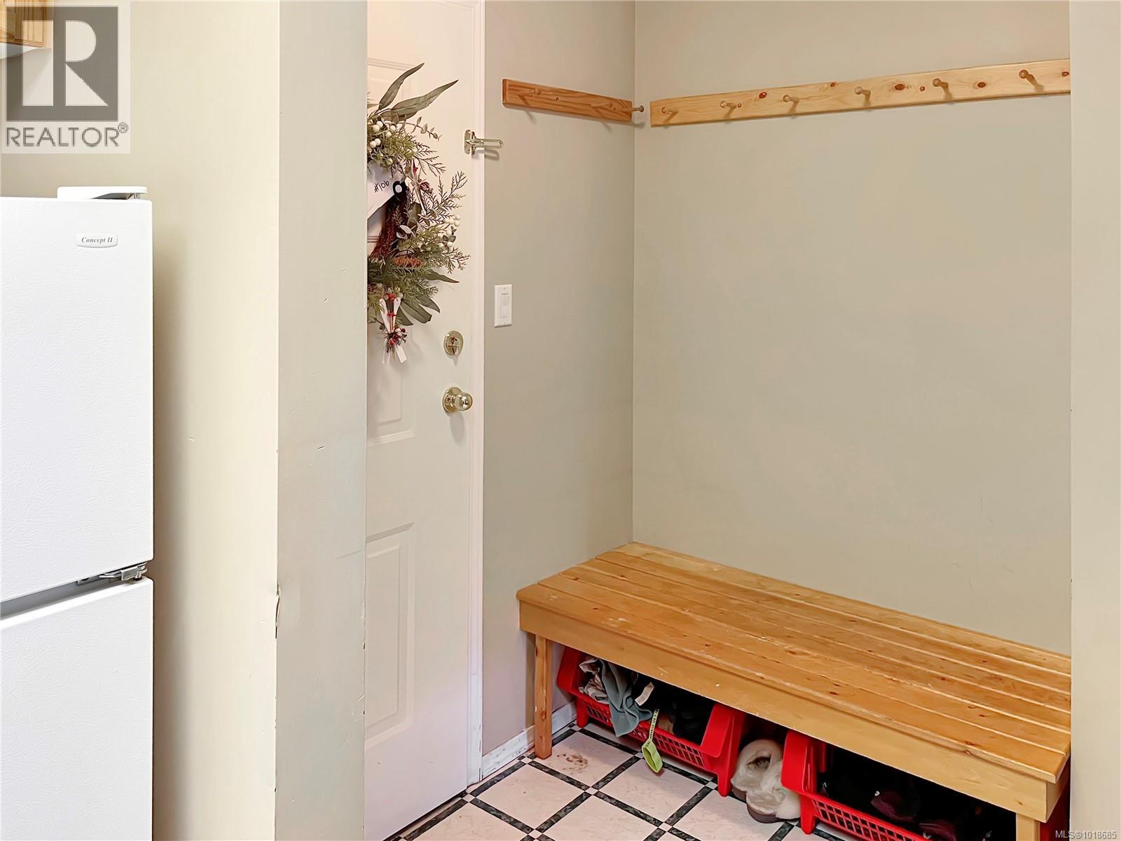 106 1320 Henry Rd, Courtenay, British Columbia  V9J 1L0 - Photo 2 - 1018685