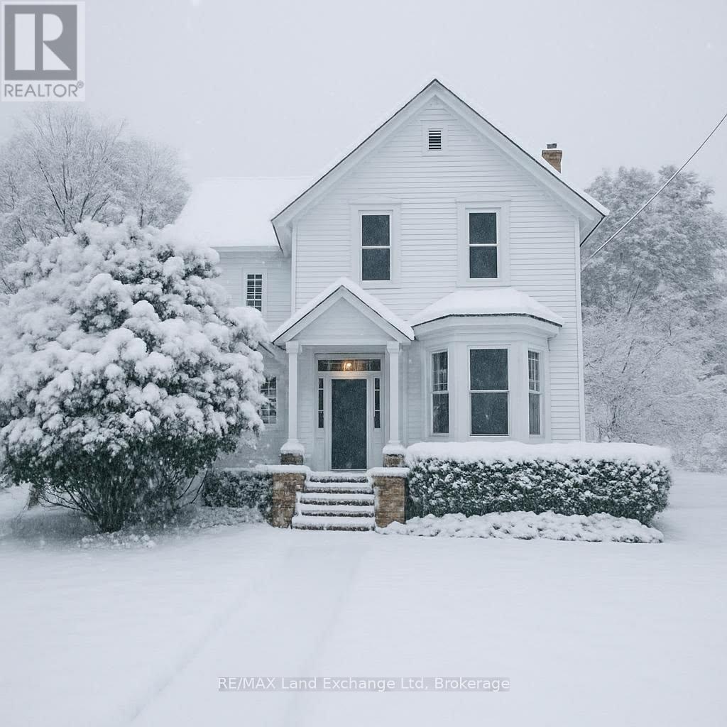 81 PATRICK STREET E, North Huron, Ontario