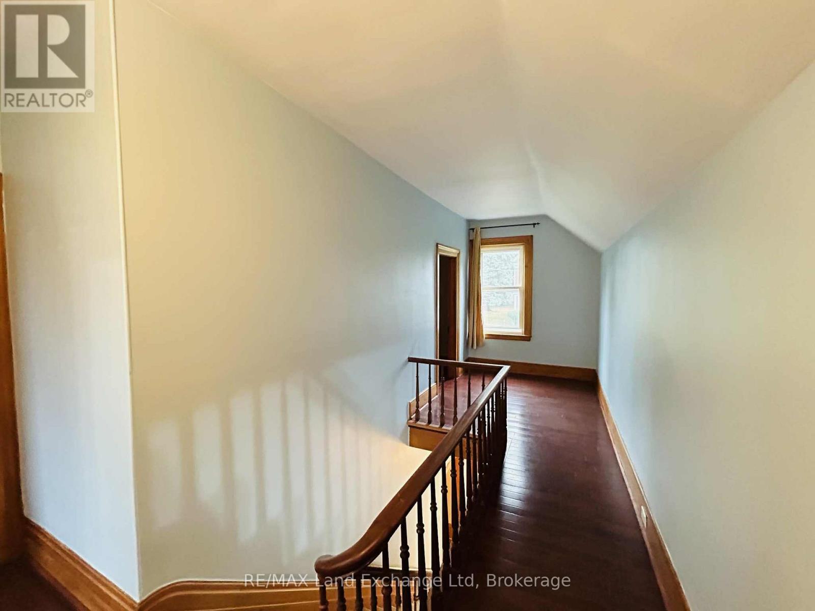 81 Patrick Street E, North Huron, Ontario N0G 2W0 - Photo 10 - X12743606