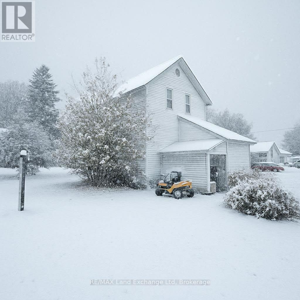 81 Patrick Street E, North Huron, Ontario N0G 2W0 - Photo 18 - X12743606