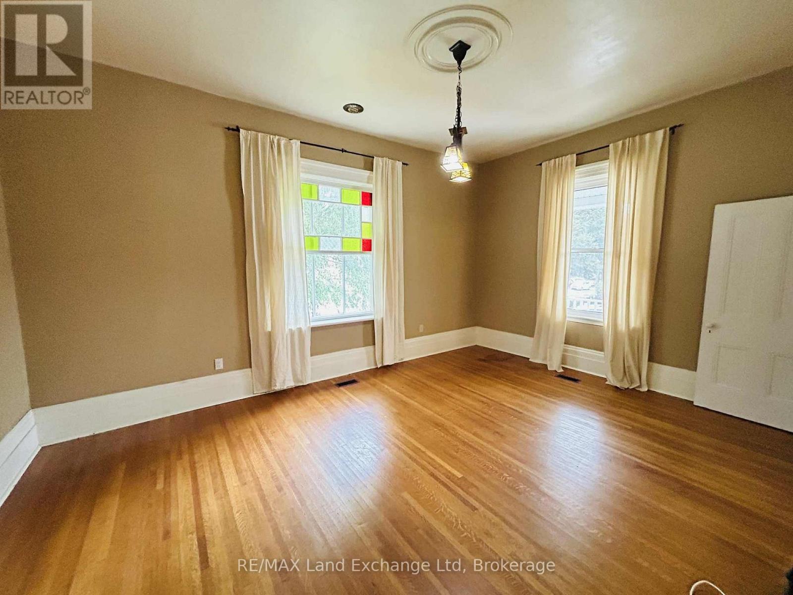 81 Patrick Street E, North Huron, Ontario N0G 2W0 - Photo 5 - X12743606