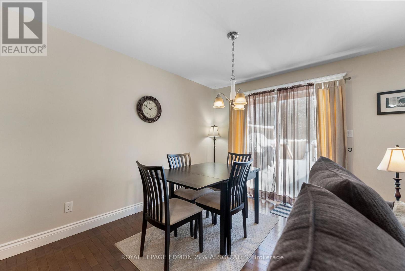 27 Winston Avenue, Petawawa, Ontario K8H 0C1 - Photo 14 - X12743540