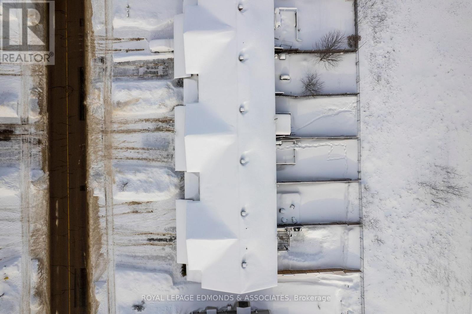 27 Winston Avenue, Petawawa, Ontario K8H 0C1 - Photo 34 - X12743540