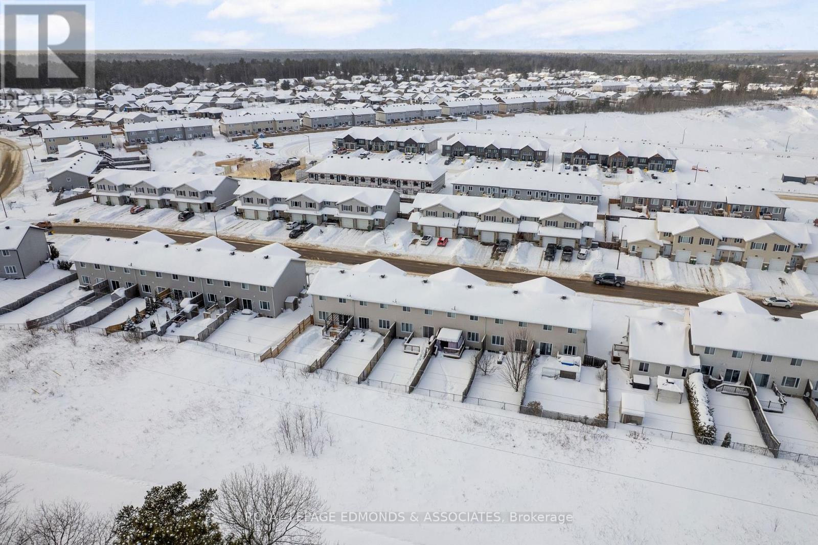 27 Winston Avenue, Petawawa, Ontario K8H 0C1 - Photo 37 - X12743540