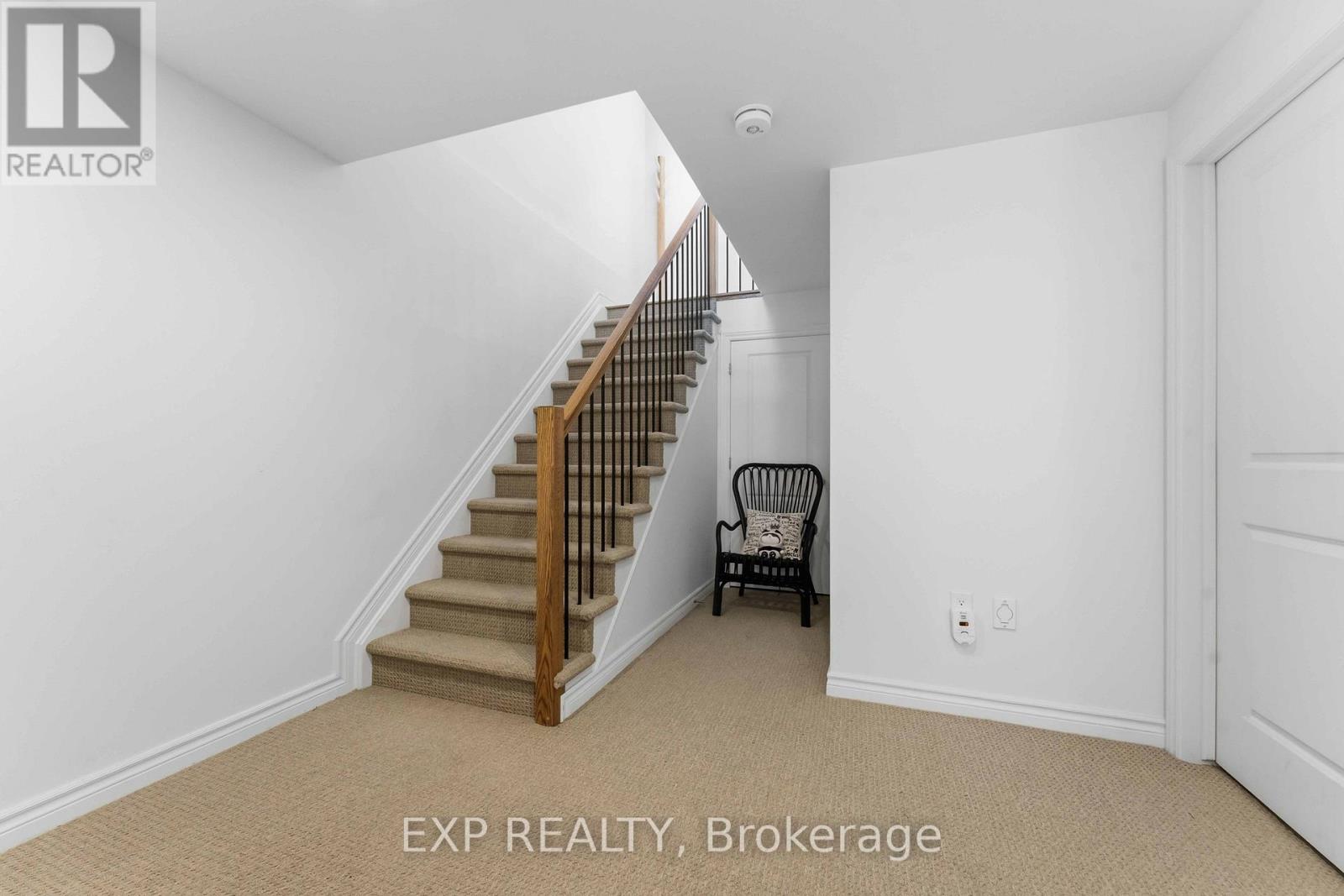 838 Clapham Terrace, Ottawa, Ontario K2S 2N8 - Photo 39 - X12743526