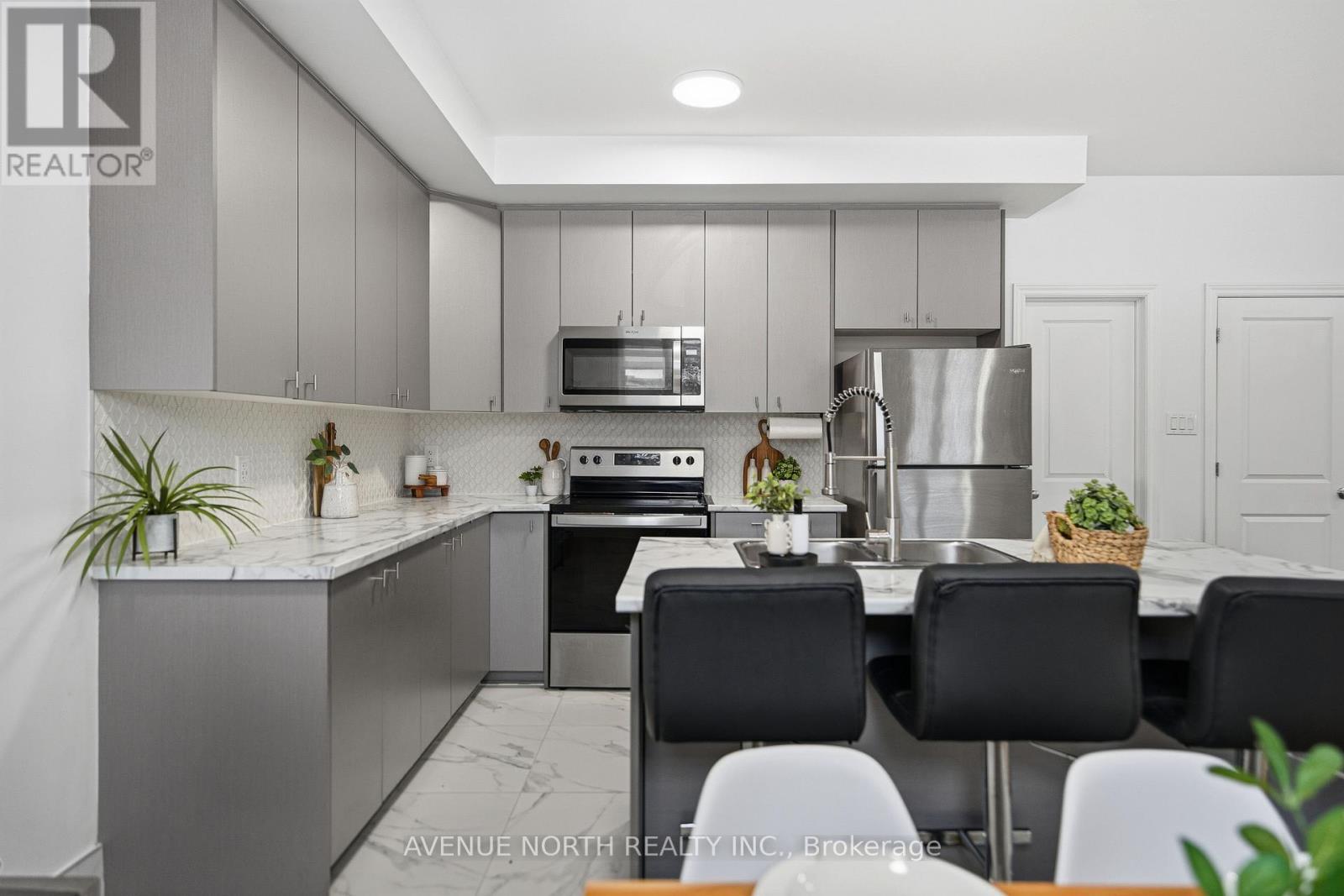 Unit J - 725 Dearborn Private, Ottawa, Ontario K1T 0W4 - Photo 15 - X12743574