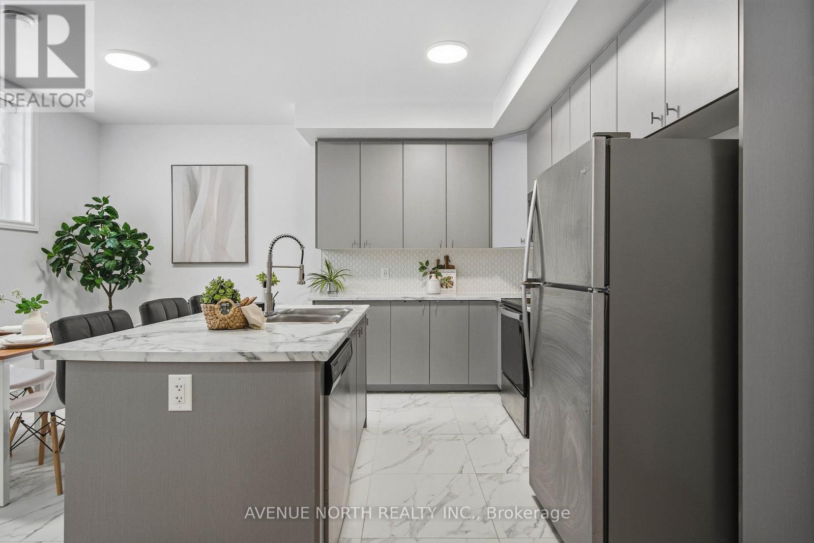 Unit J - 725 Dearborn Private, Ottawa, Ontario K1T 0W4 - Photo 17 - X12743574