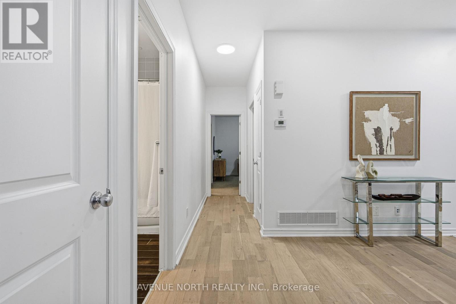 Unit J - 725 Dearborn Private, Ottawa, Ontario K1T 0W4 - Photo 20 - X12743574