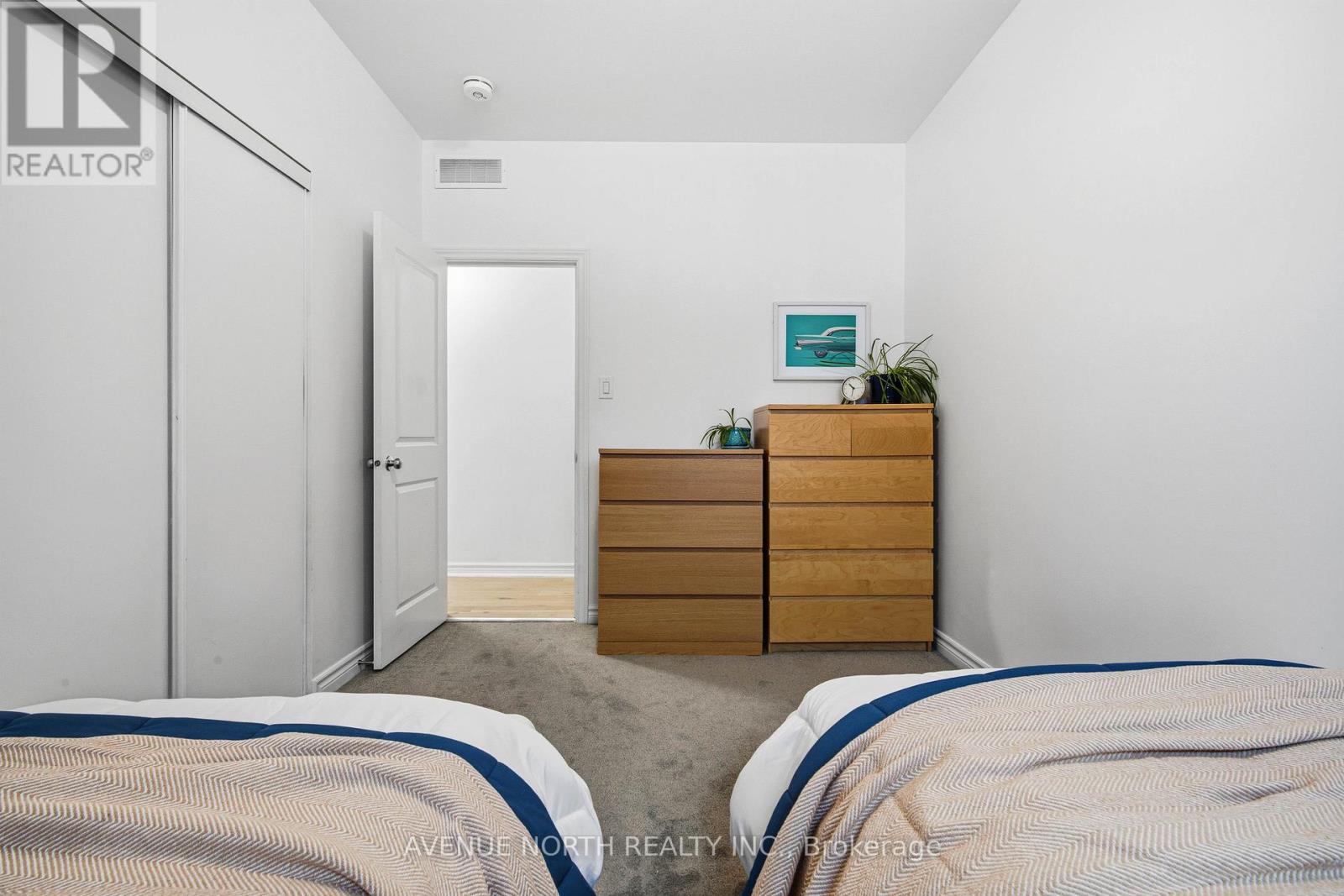 Unit J - 725 Dearborn Private, Ottawa, Ontario K1T 0W4 - Photo 23 - X12743574