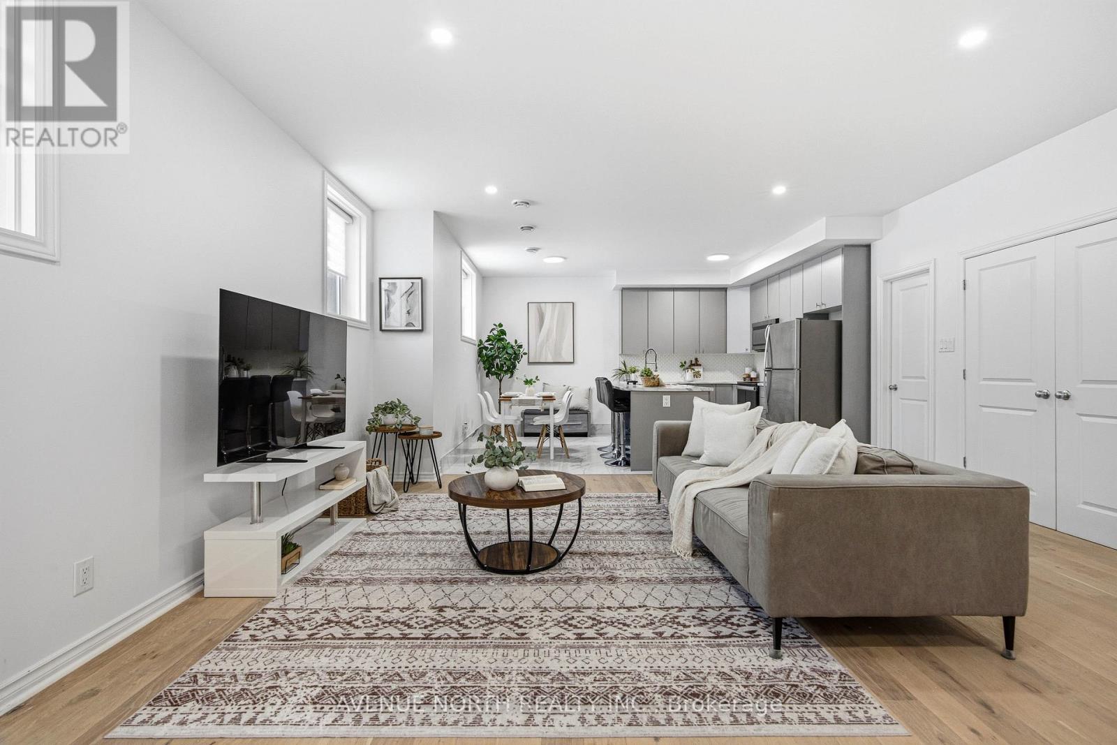 Unit J - 725 Dearborn Private, Ottawa, Ontario K1T 0W4 - Photo 7 - X12743574