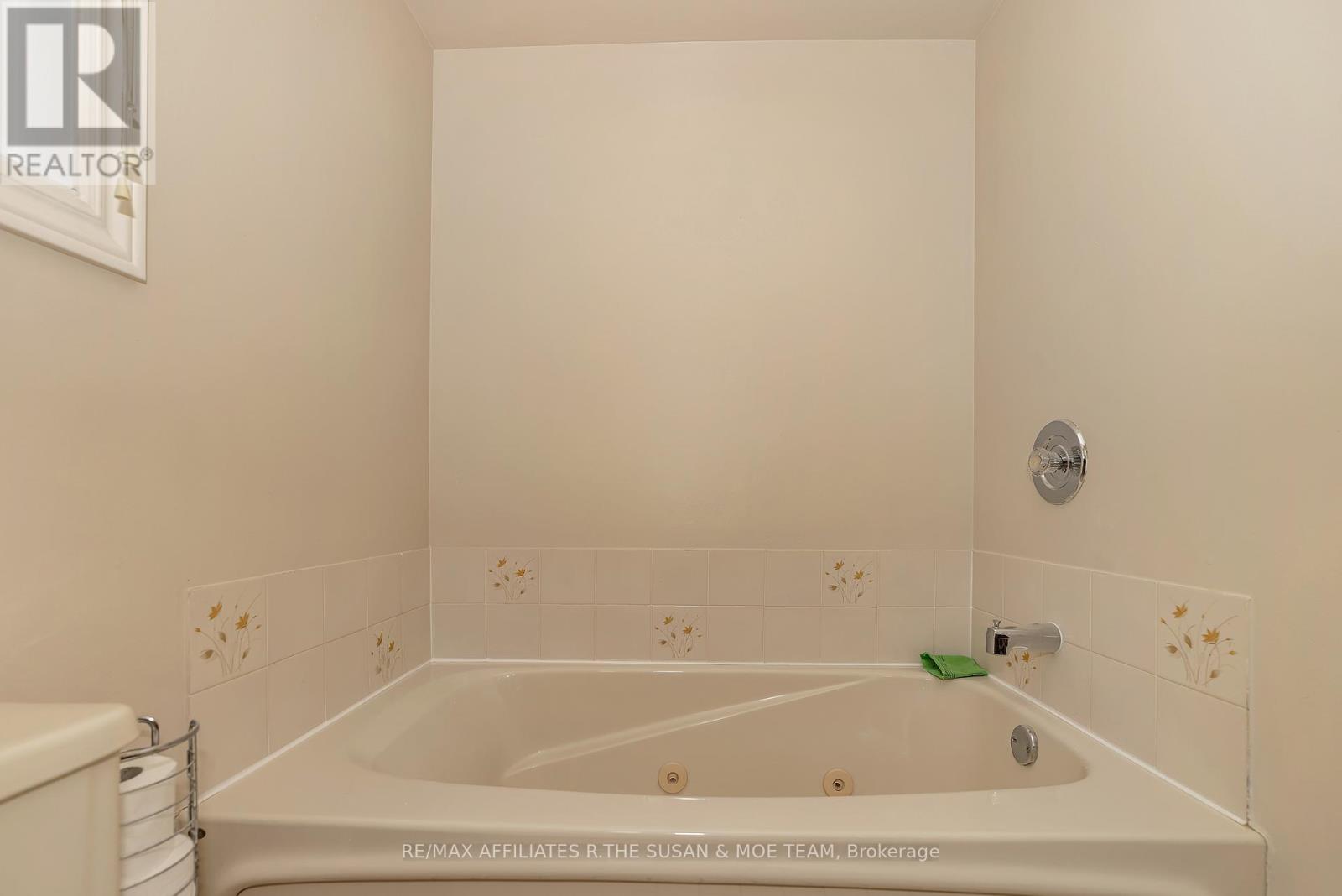 52 Kenmare Place, Ottawa, Ontario K2J 3L9 - Photo 24 - X12743604