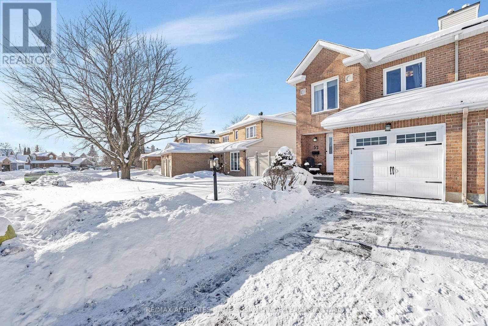 52 Kenmare Place, Ottawa, Ontario K2J 3L9 - Photo 3 - X12743604