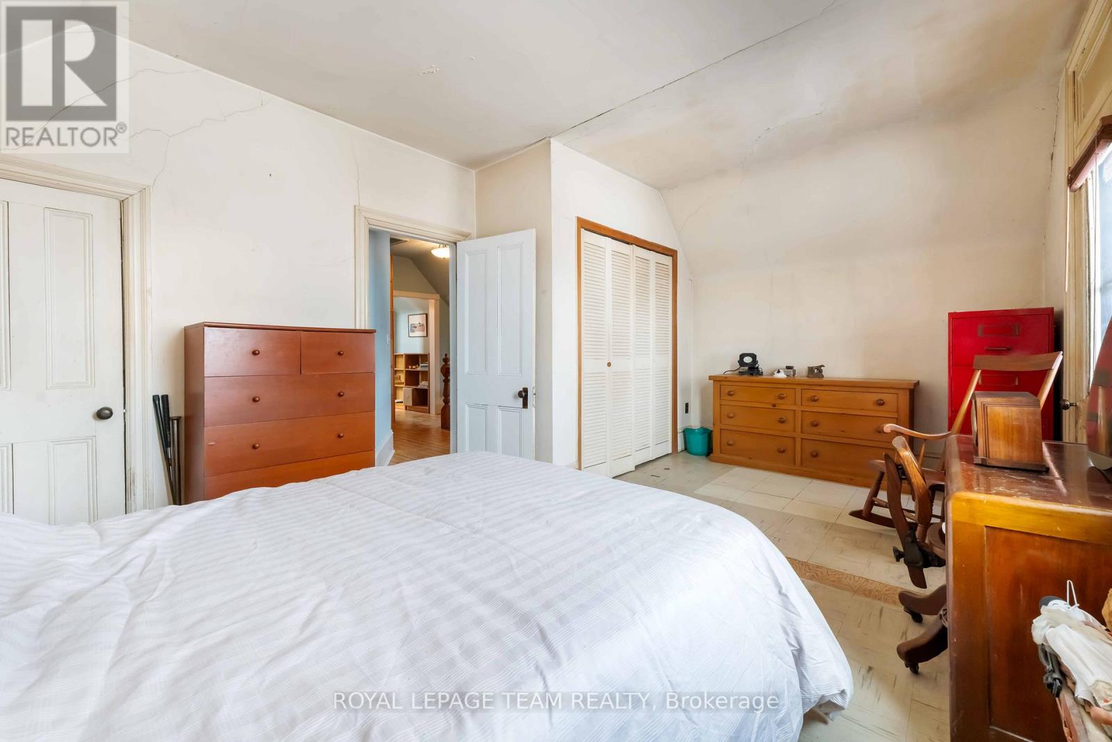 56 Grosvenor Avenue, Ottawa, Ontario K1S 4S2 - Photo 17 - X12743608