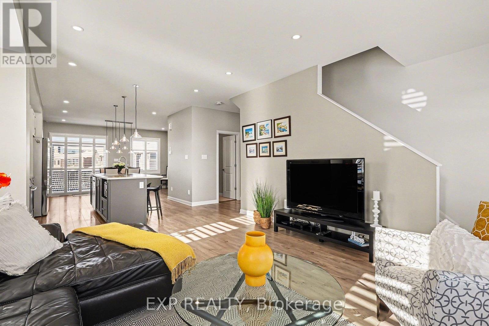 401 Aquaview Drive, Ottawa, Ontario K4A 5K6 - Photo 7 - X12743680