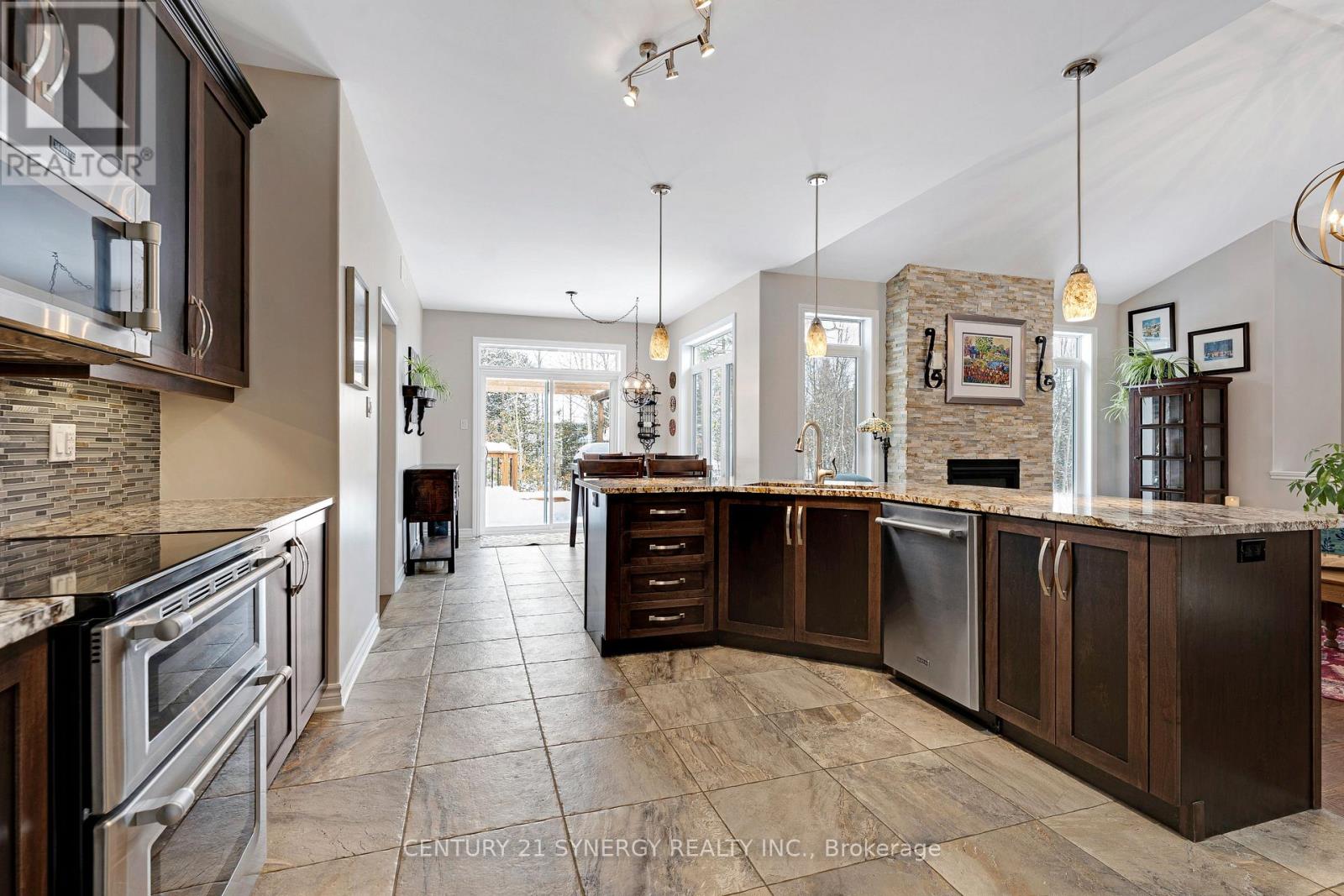 111 Facchin Drive, Beckwith, Ontario K7C 0G6 - Photo 12 - X12743690