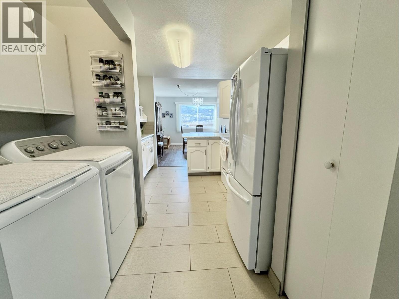 195 Warren Ave Street W Unit# 308, Penticton, British Columbia V2A 3N1 - Photo 3 - 10374350