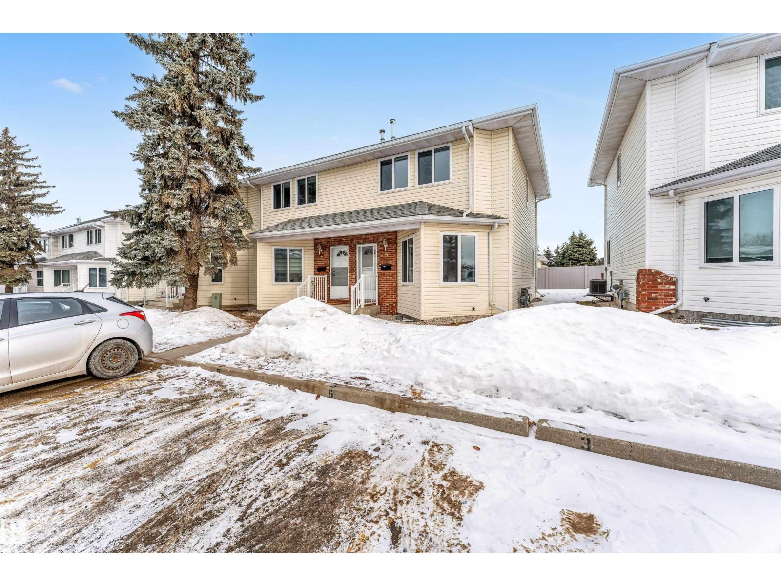 #5 1033 Youville Dr W Nw, Edmonton, Alberta T6L 6V9 - Photo 3 - E4471663